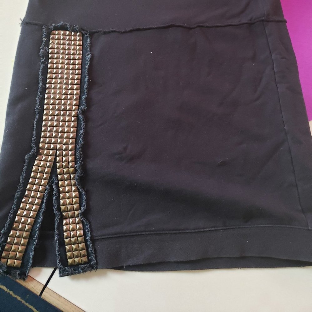 Free People cotton skirt with pyramid like slit size M